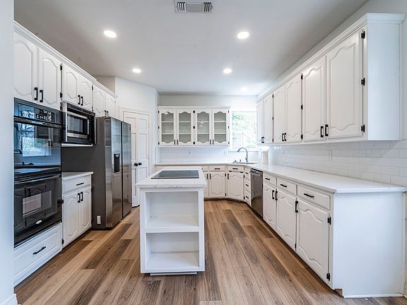 5th image of 1114 Countryhill Dr