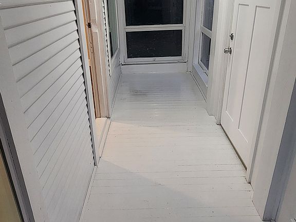 Indoor entryway