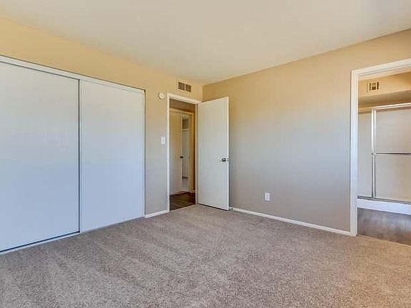 3rd image of 7427 W Sunnyslope Ln