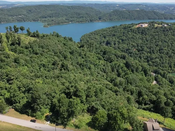 654 Hickory Pointe Ln, Maynardville, TN 37807