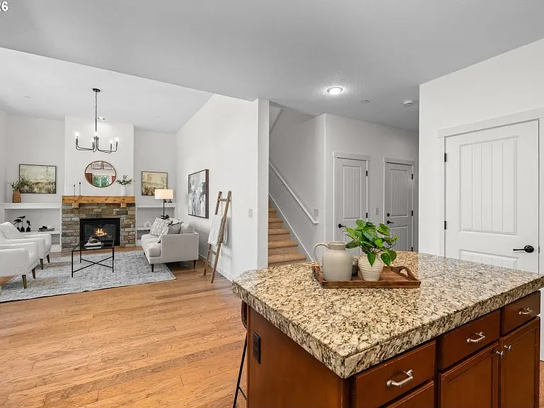 16147 SW Medallion Ln — Photo 5
