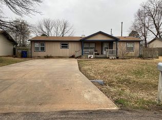 135 E 11th Ave, Belle Plaine, KS 67013