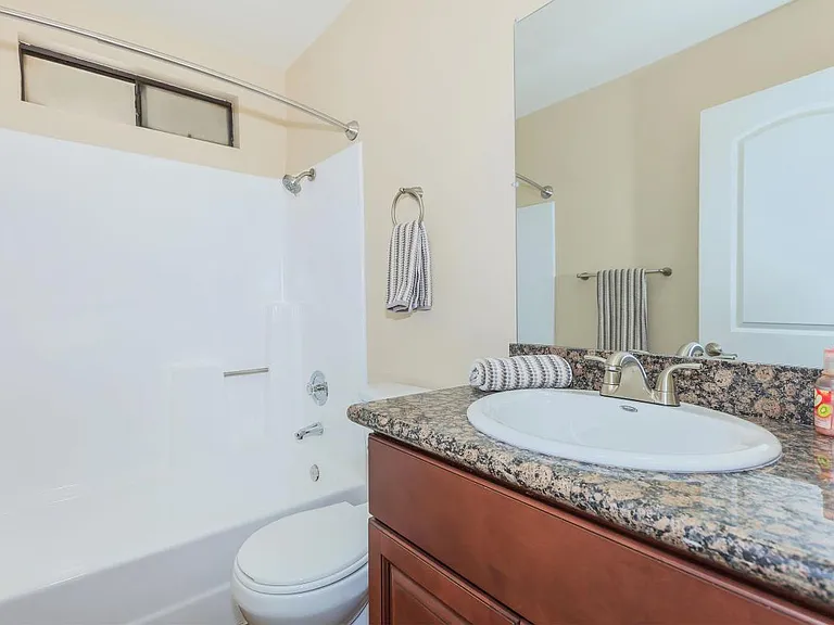 MODERN BATHROOM