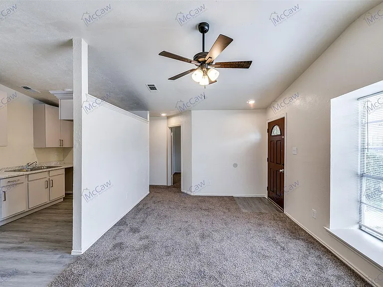 9912 Hustead St — Photo 2