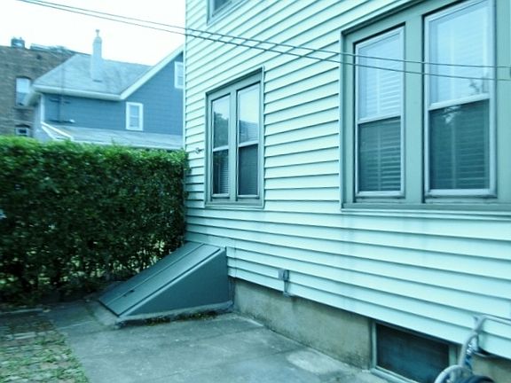 2nd image of 8749 112th St