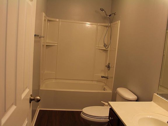 4th image of 2515 Lakevilla Dr