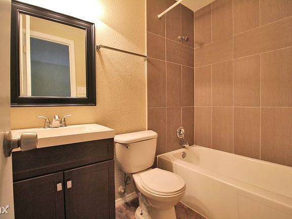 08_14894224230491590078404418000A020