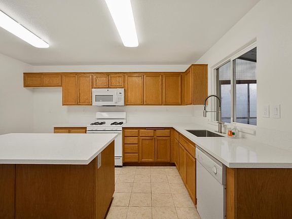 3rd image of 2342 N Juleston Dr