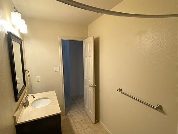 3rd image of 3313 Bardolino Ln