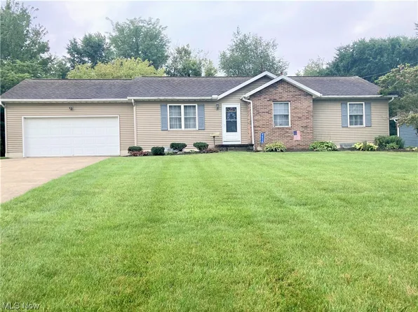 4654 15th St SW, Canton, OH 44710