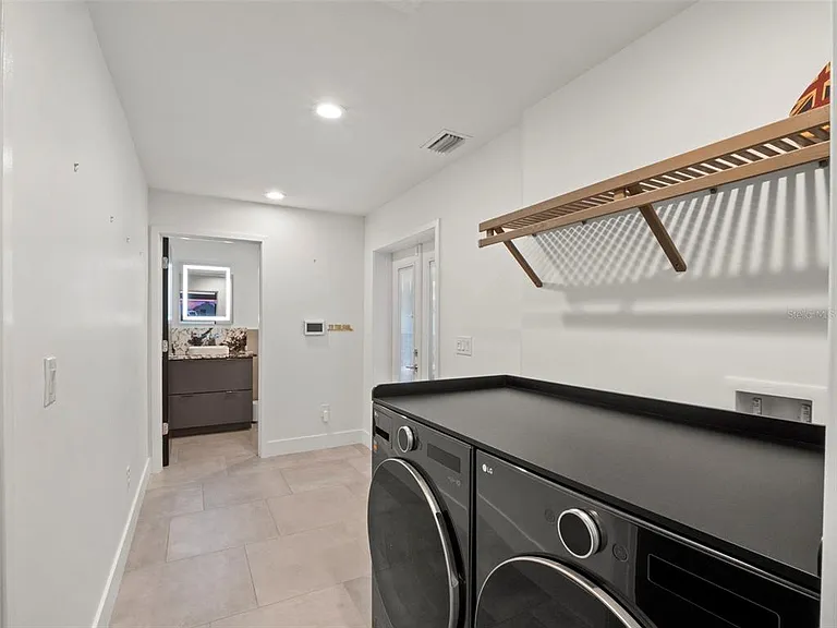 1021 Temple Grove Pl — Photo 41