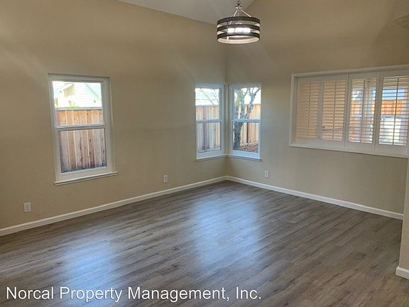 3rd image of 1306 Pietro Dr