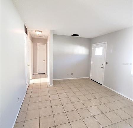 5th image of 773 NE 9th St APT D