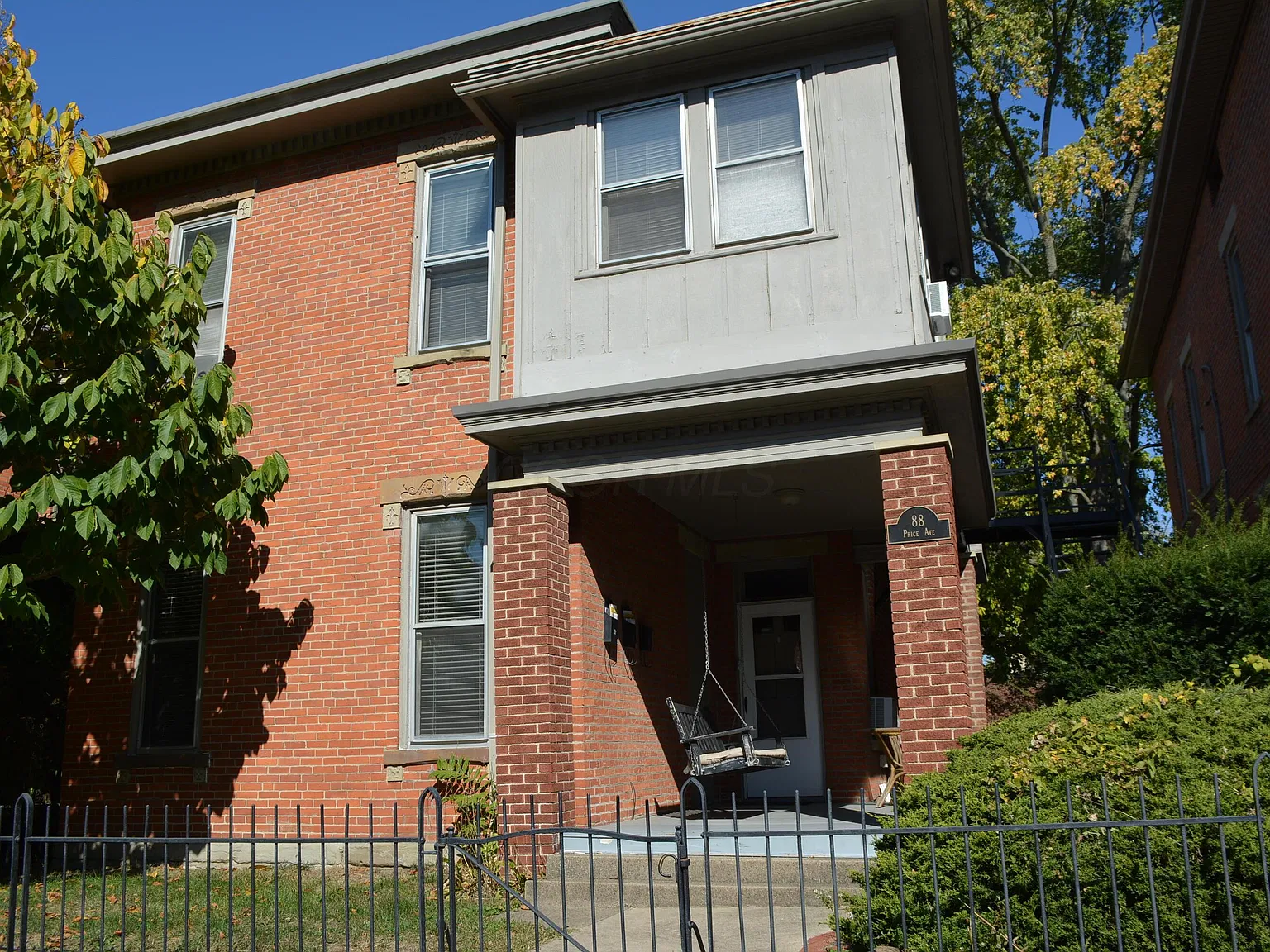 1 bed, 1812 sqft, $975 — Photo 2