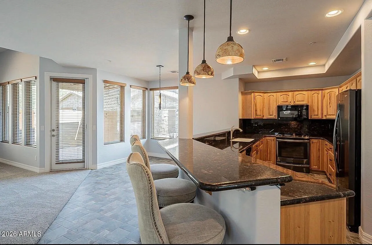 2 bed, 2.5 bath, 2145 sqft, $2,895 — Photo 3