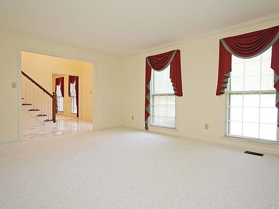 4th image of 3779 Cliff Crest Dr SE