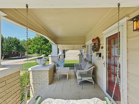 4th image of 2115 E 17th Pl