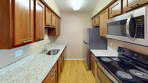 Heights of Novi Apartments Photo 1