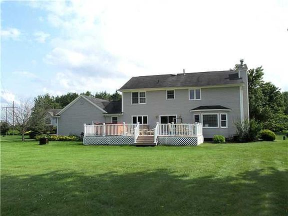 3rd image of 6024 Lisi Gardens Dr