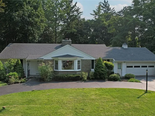 144 Edwards Dr, Fayetteville, NY 13066