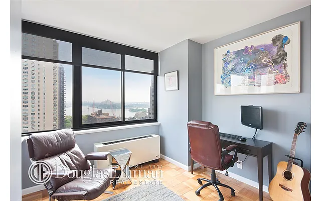 Rented by Douglas Elliman | media 19