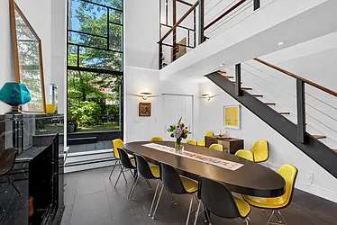 129 West 95th Street  image 1 of 21