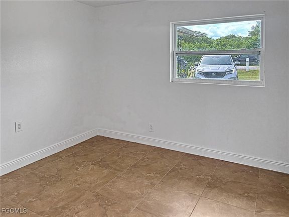 5th image of 131 Schneider Dr #131