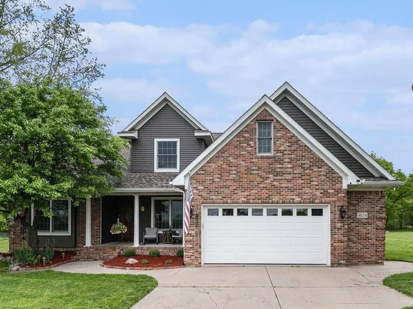 4024 Austin Ct, Lapeer, MI 48446