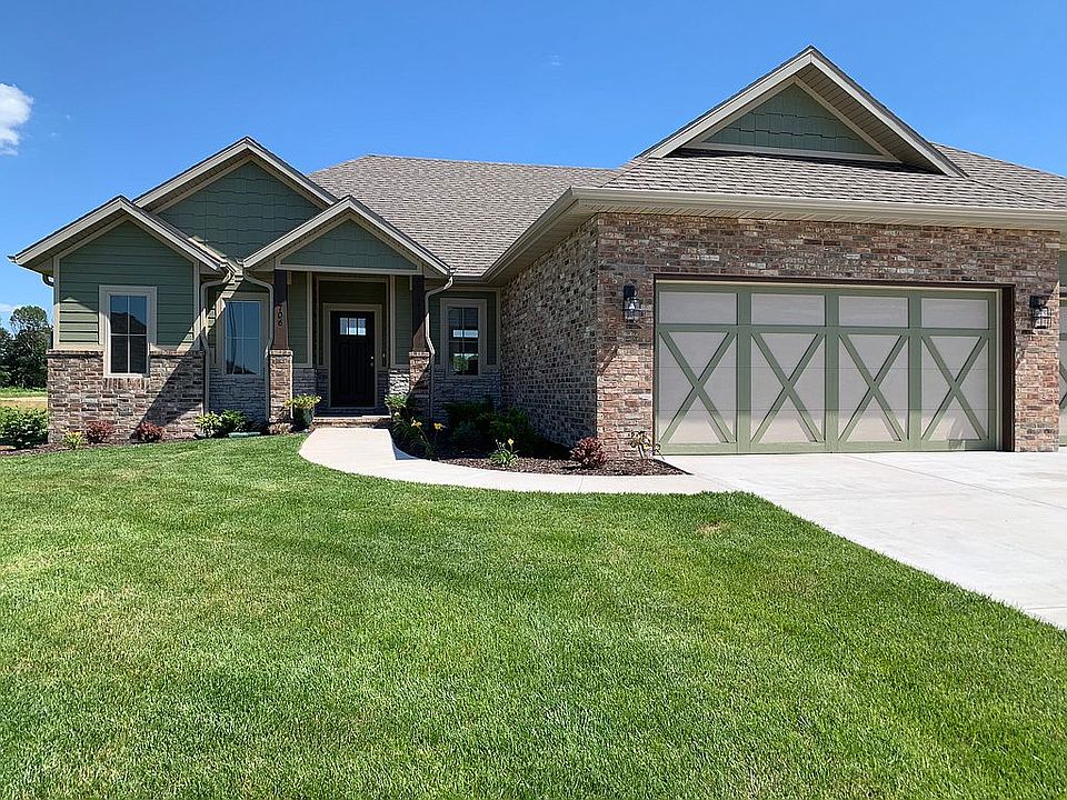 1st image of 706 N Foxhill Cir