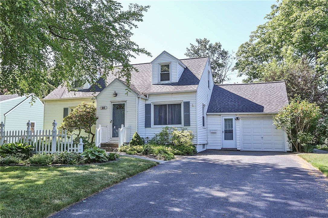 915 Denise Rd, Rochester, NY 14616 MLS R1273843 Zillow