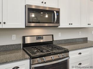 11205 Raymond Rd, Cheyenne, WY 82009