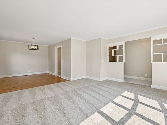 5th image of 230 Emery Dr