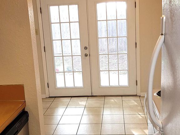 3rd image of 3701 Hereford Ln #4