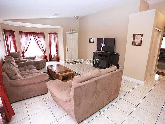 4th image of 2736 Jupiter Creek St
