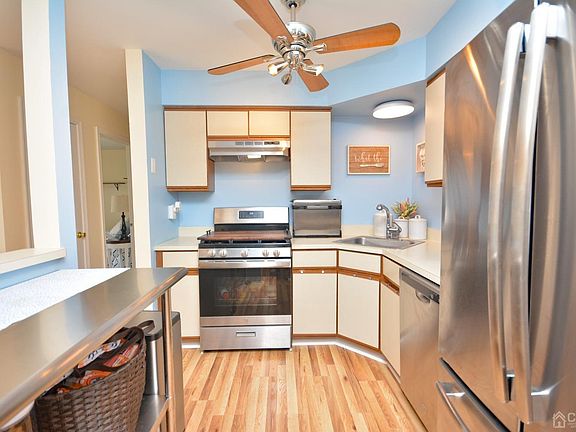 3rd image of 56 Beaconsfield Pl