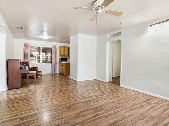 5th image of 1526 NE 14th Ter