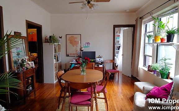 3rd image of 2259 W Argyle St #2D