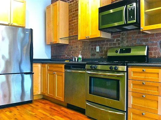 Rented by JAD Realty Group | media 38