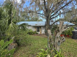 302 W Hunt Ave, Bushnell, FL 33513