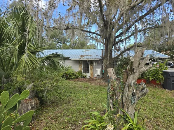 302 W Hunt Ave, Bushnell, FL 33513