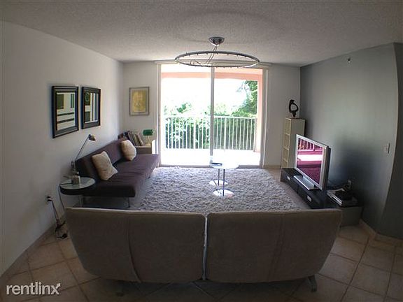 5th image of 19555 E Country Club Dr APT 502