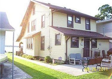 2nd image of 11561 E 1st St
