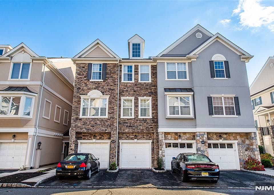 1st image of 23 Devonshire Dr #118