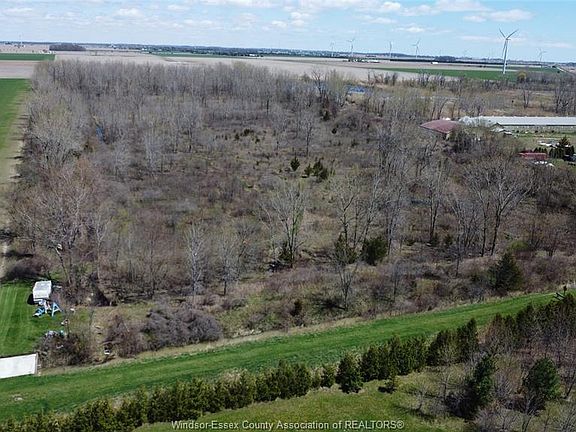 2nd image of 3703 Goodreau Line
