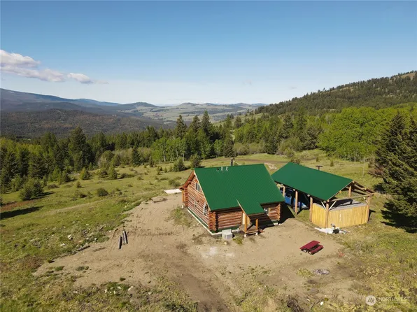 42 Crystal Butte Road, Oroville, WA 98844