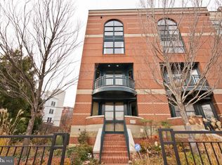 1612 N Rhodes St, Arlington, VA 22209