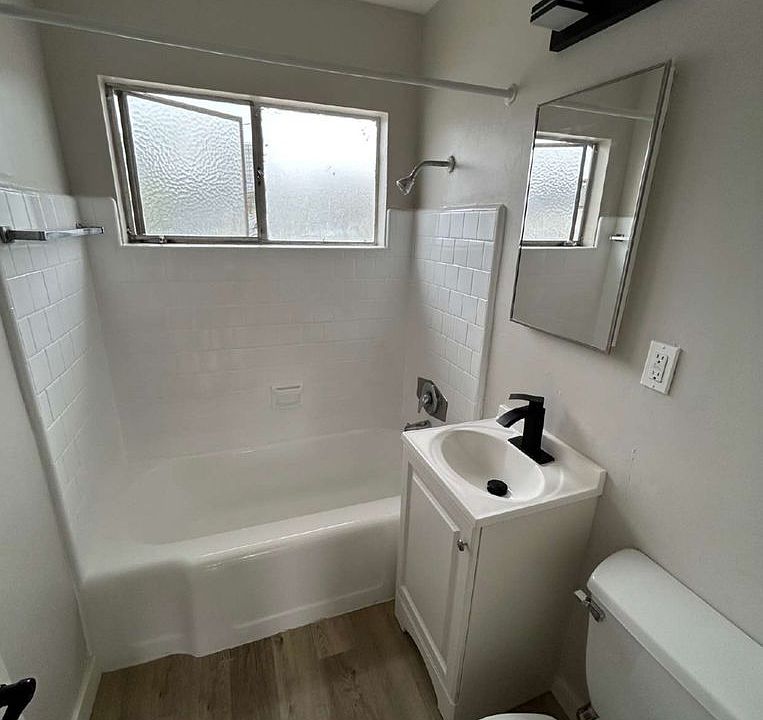 1st image of 3941-3950 Mississippi St #3946.5