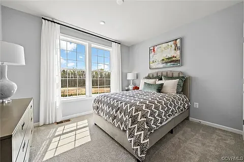 2 bed, 1573 sqft, $2,400 — Photo 4