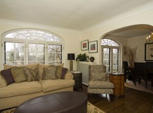 948 Michigan Ave APT 2B, Evanston, IL 60202