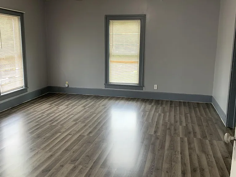 407 Oak Ave SE — Photo 9